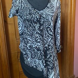 Elegant Black and White Paisley Women's Top